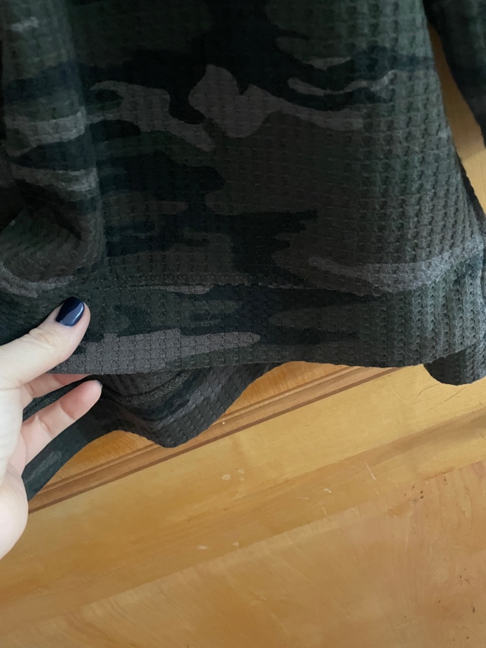 Sanctuary Women's Long Sleeve Camouflage Knit Top — Green & Black Plus 2X - Picture 6 of 7